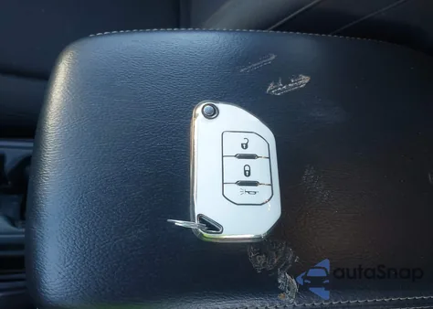 2019 Jeep Wrangler Unlimited Sahara 4X4 из США, поврежденный, VIN 1C4HJXEG0KW528328